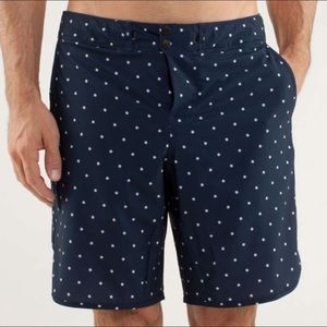 3/$90 Lululemon Tidal Shorts Men's Size 34 Blue Polka Dot Limited Edition